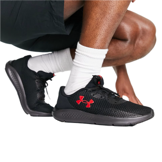 UNDER ARMOUR TRAINERS