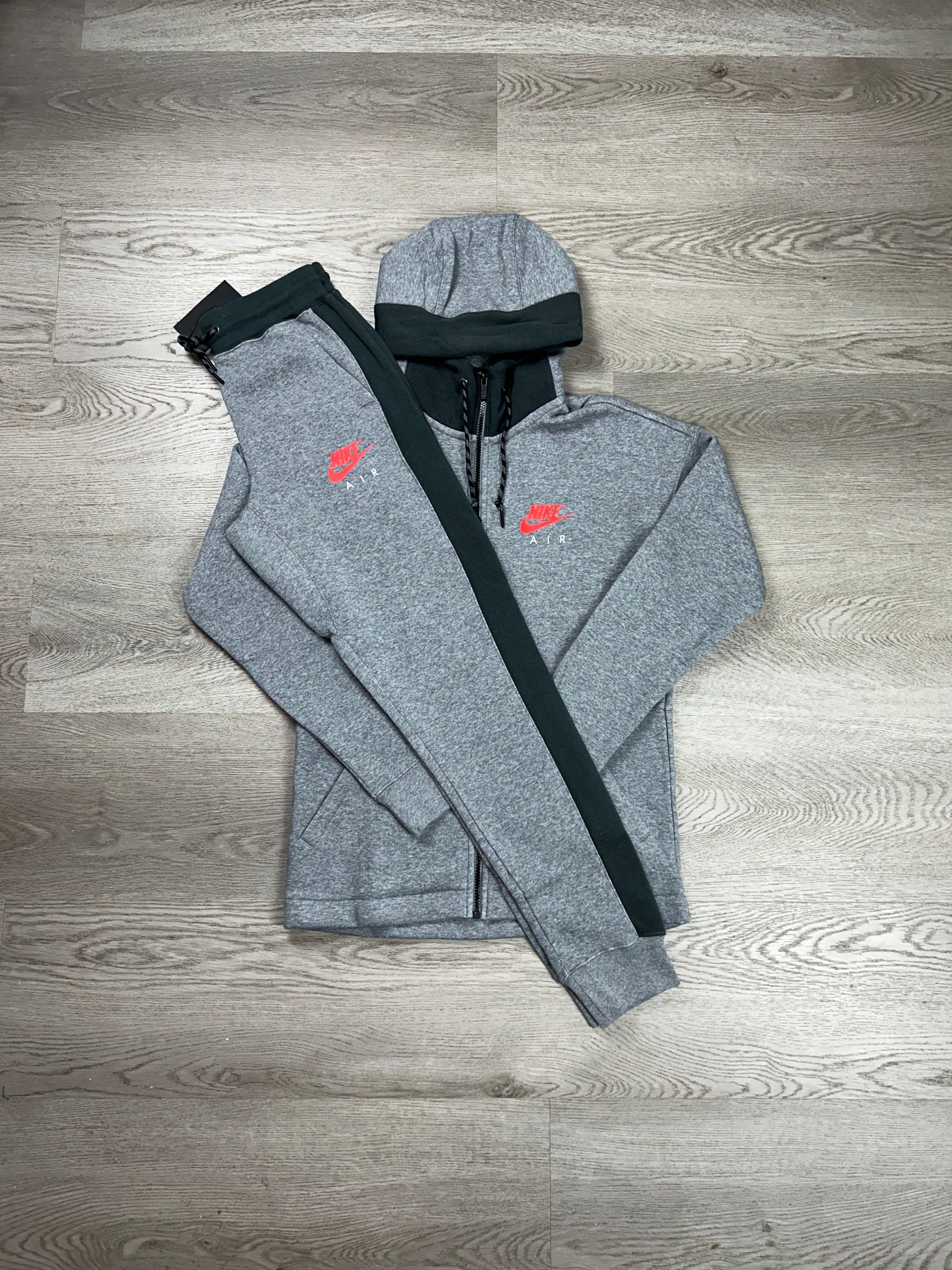 Nike grey clearance and red tracksuit